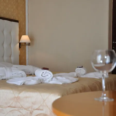 Secret Paradise & (adults Only)