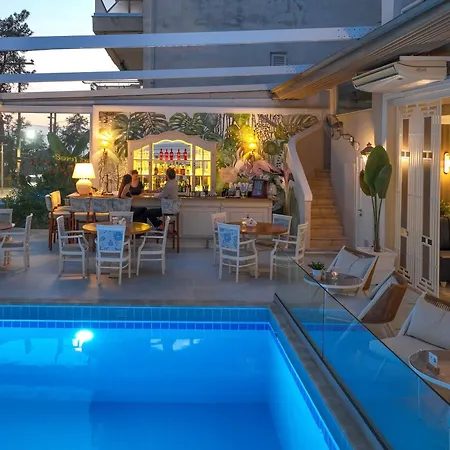 シークレット パラダイス ホテル&スパ 4* Chalkidiki