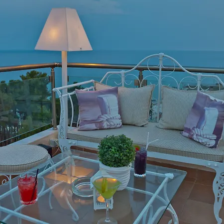 Secret Paradise & (adults Only) 4*